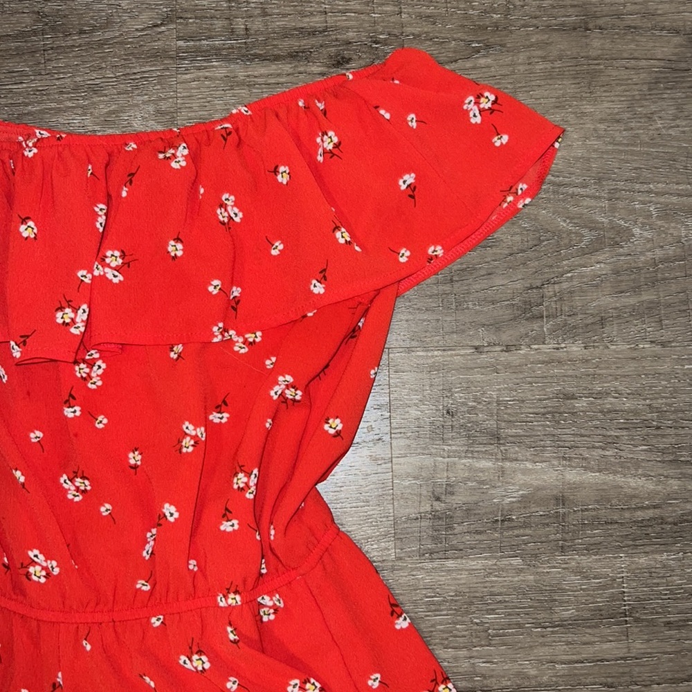 Red romper - Picture 2 of 3
